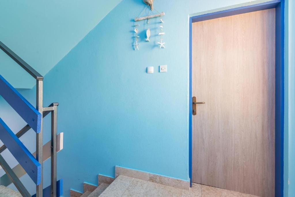 Rooms & Studio Apartments By The Way Baska  Exterior photo