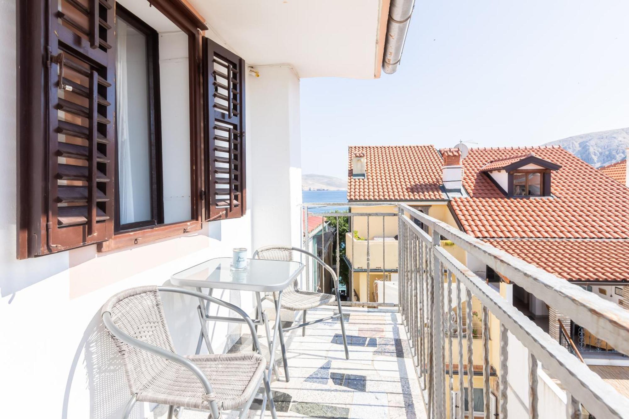 Rooms & Studio Apartments By The Way Baska  Exterior photo