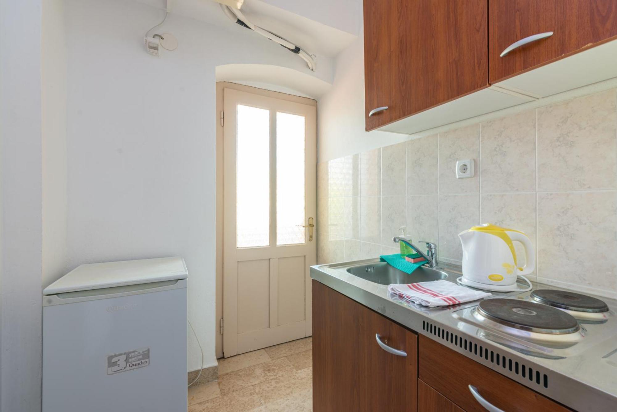 Rooms & Studio Apartments By The Way Baska  Exterior photo