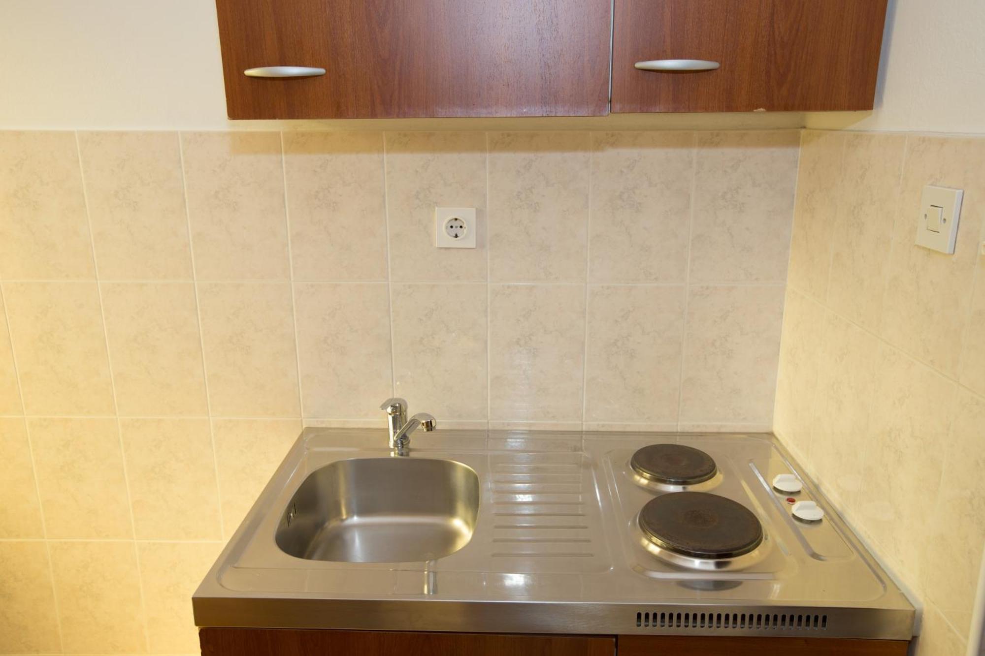 Rooms & Studio Apartments By The Way Baska  Exterior photo