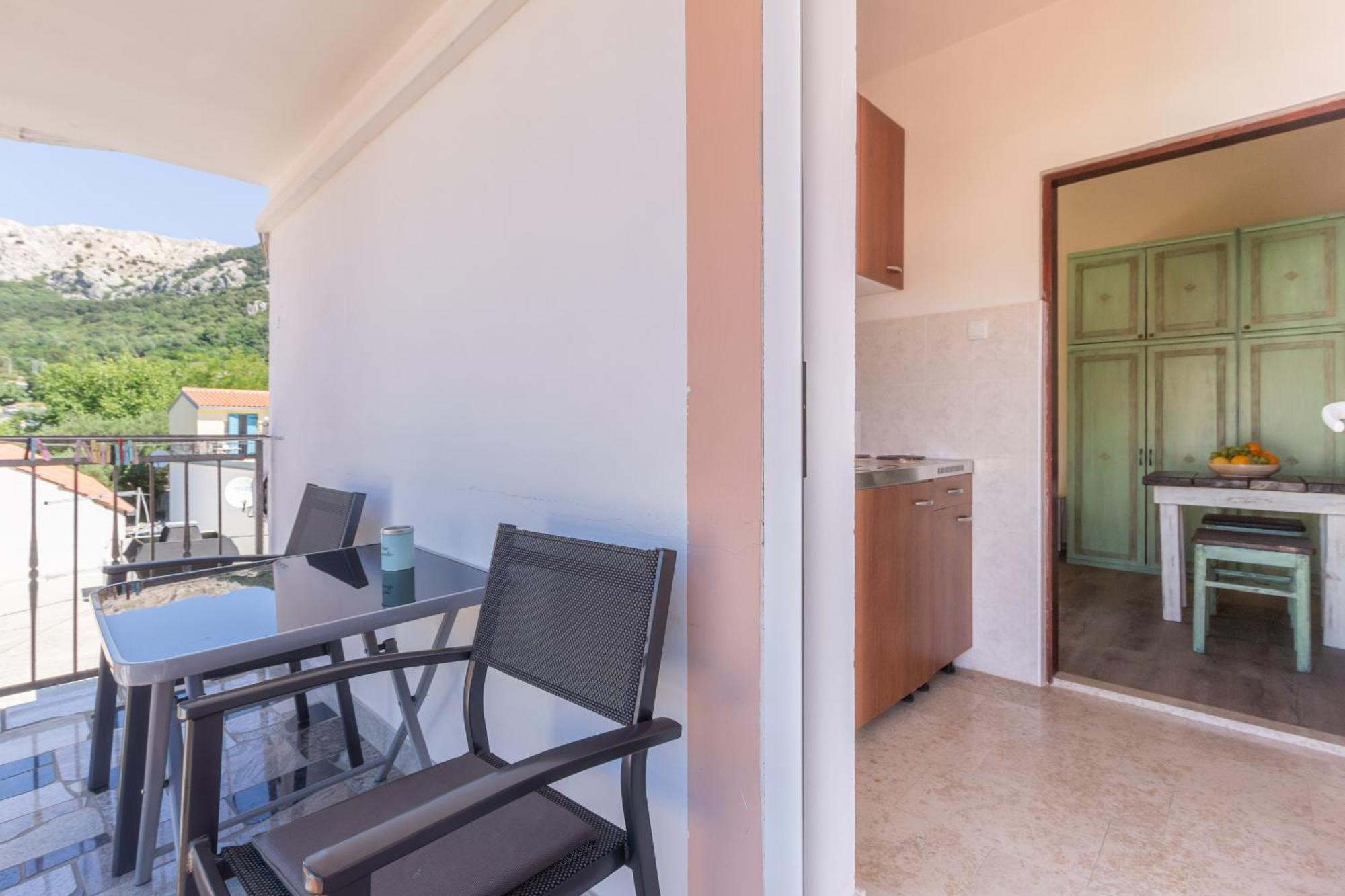 Rooms & Studio Apartments By The Way Baska  Exterior photo